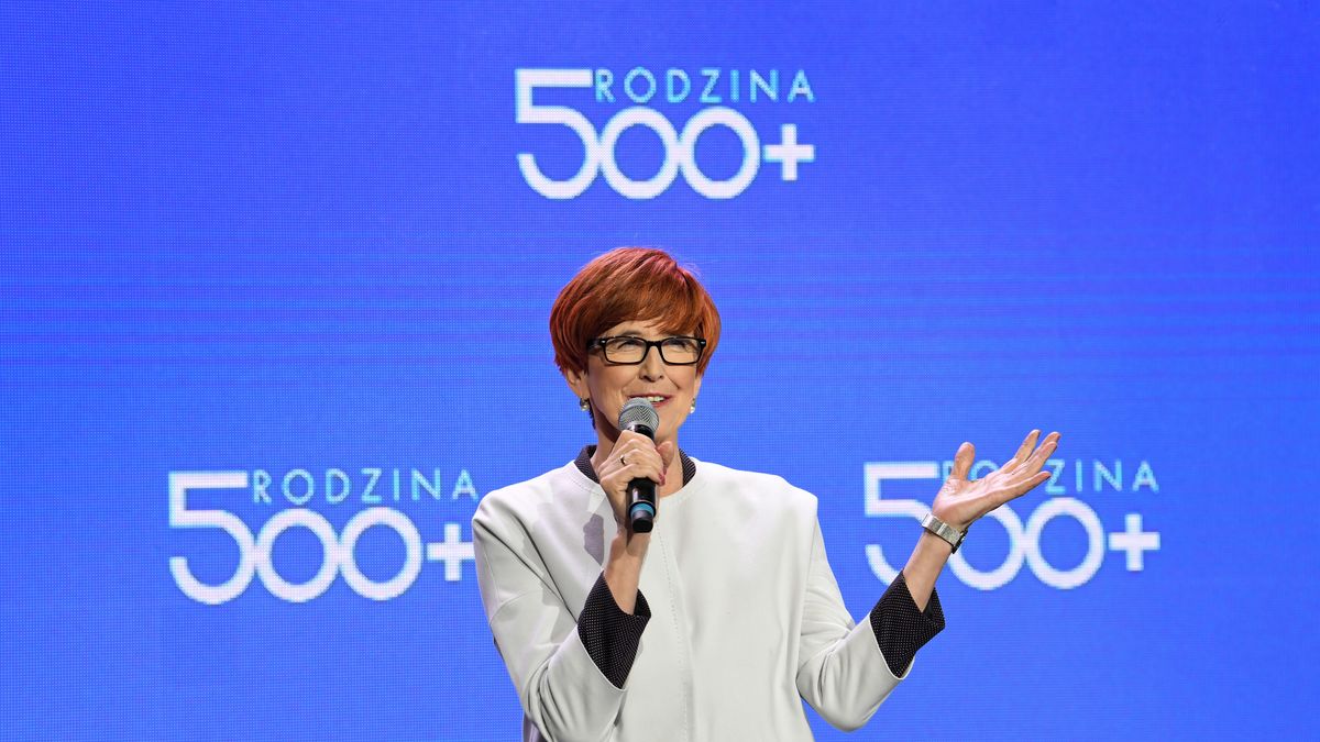 Elżbieta Rafalska była ministrem rodziny, gdy wprowadzano 500 plus