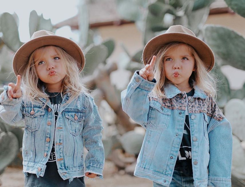 Taytum i Oakley Fisher kochają pozować do zdjęć.