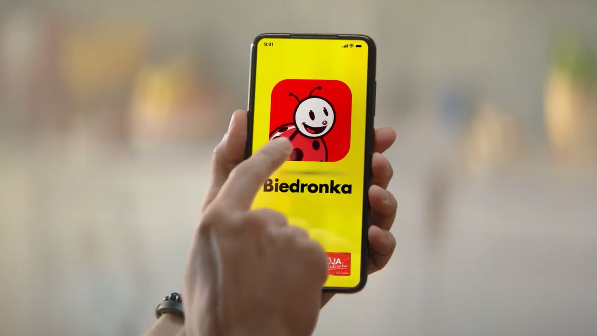 Biedronka uruchomiła nową aplikację. Zaoszczędzisz, potrząsając smartfonem 1