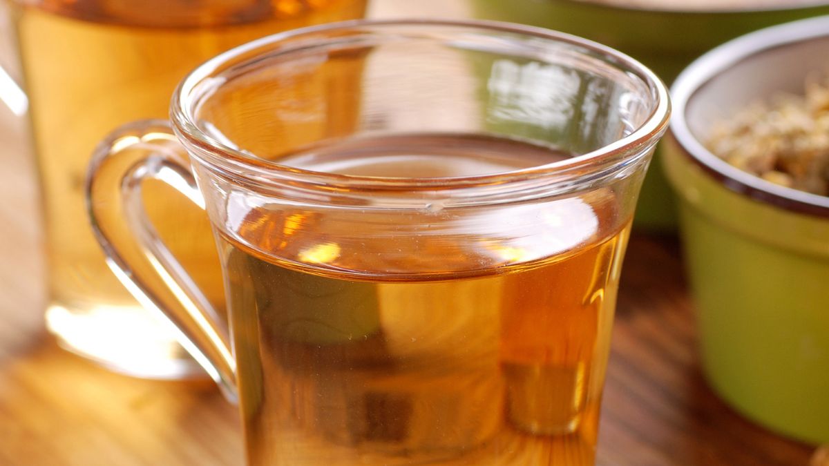 Napar z rumianku działa ochronnie i rozkurczowo