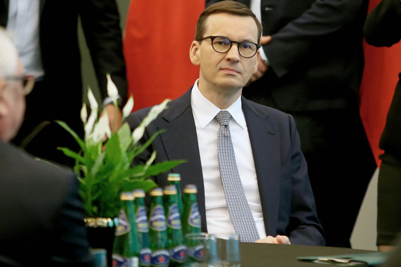 Premier Mateusz Morawiecki: Łagodzimy ból polskich rodzin