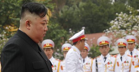 Kim Dzong Un ukrywa przed rodakami ważną informację. Pozbawiłaby go władzy?