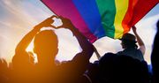 Szczecin: kolorowy piknik na Jasnych Błoniach przed marszem równości
