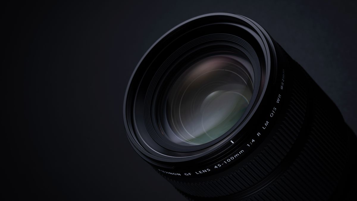 Fujinon GF 45-100mm F4 R LM OIS WR to uniwersalny zoom do GFX-a 1