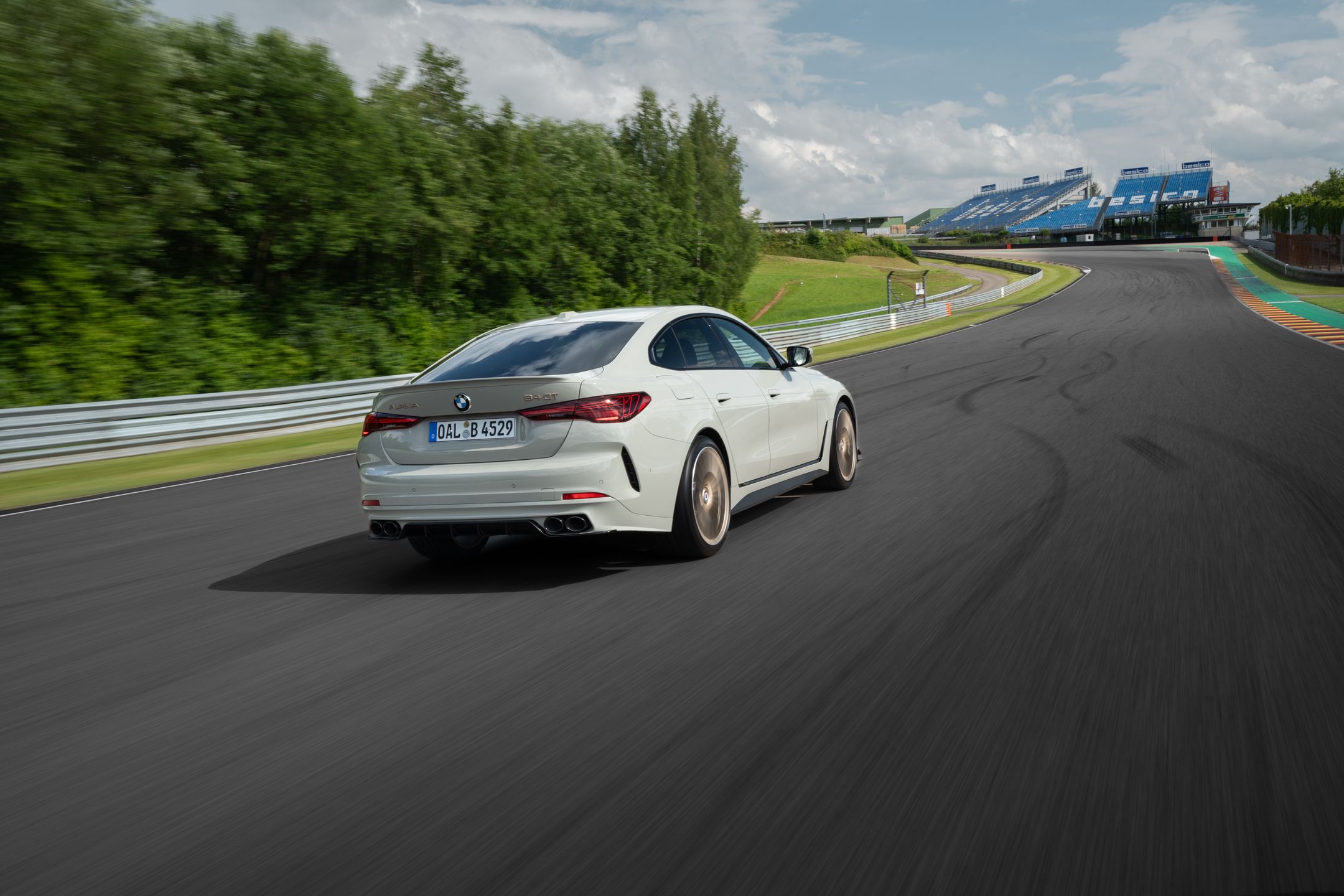 Alpina B4 GT