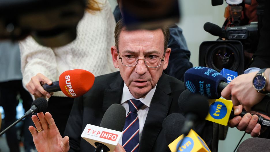 Warszawa, 22.04.2024. Wezwany na świadka były szef MSWiA Mariusz Kamiński podczas wypowiedzi dla mediów po posiedzeniu sejmowej komisji śledczej ds. afery wizowej, 22 bm. w Sejmie w Warszawie. (aldg) PAP/Paweł Supernak