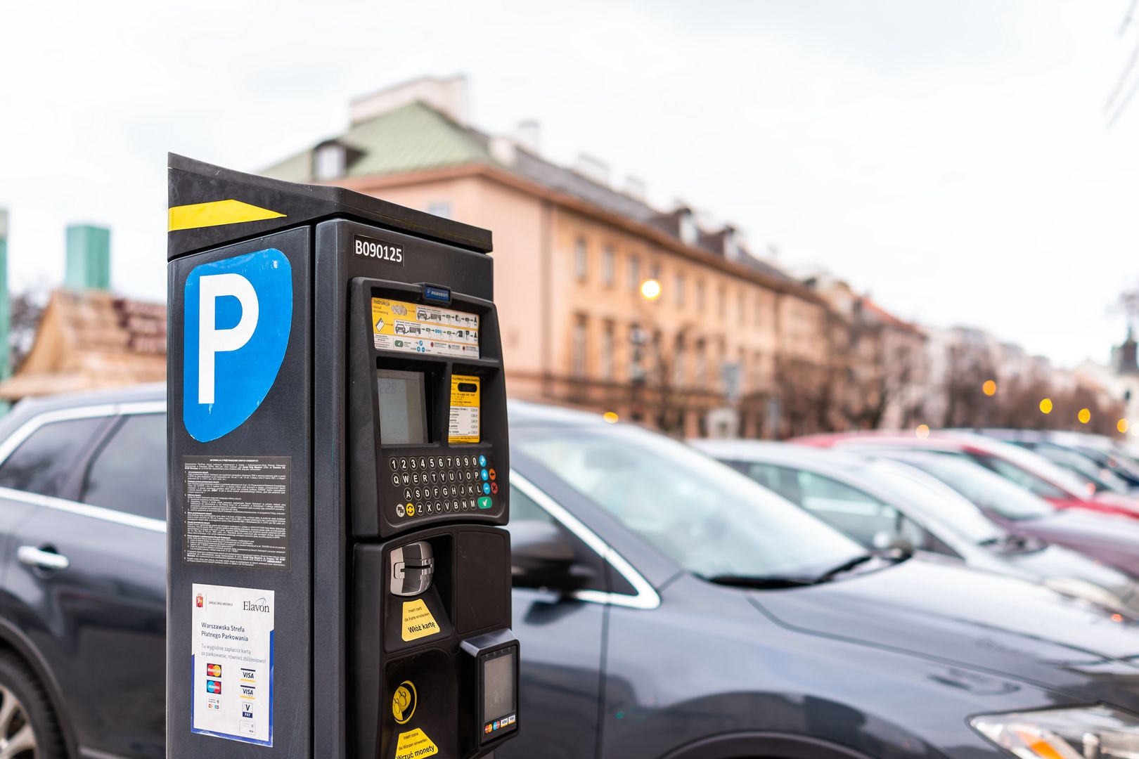 Strefa płatnego parkowania w Krakowie - ile kosztuje postój i kiedy obowiązuje?