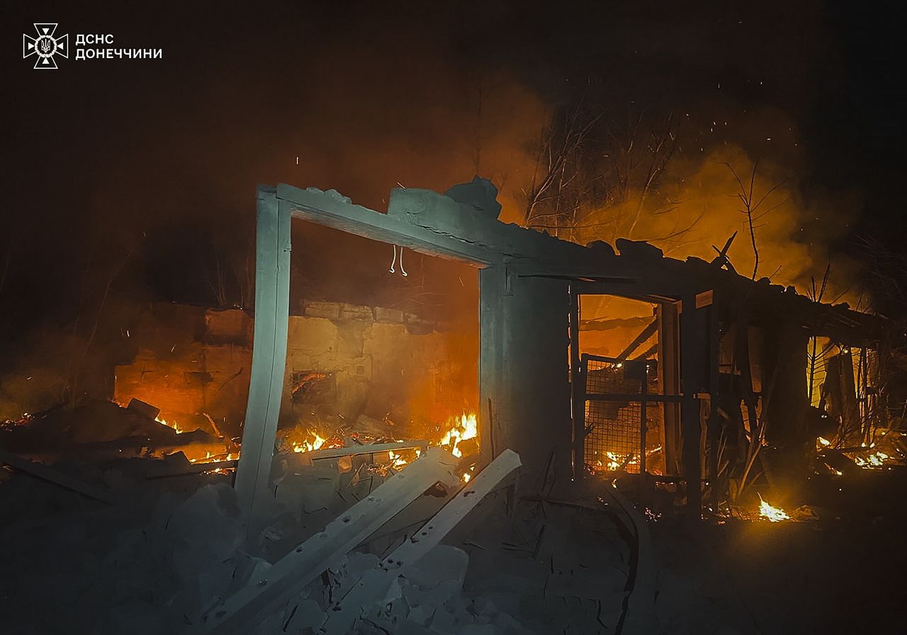 Russian airstrikes target Ukrainian energy facilities in overnight raid