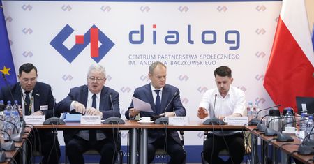 Zaczął się szczyt rolniczy. "Opuścili spotkanie"