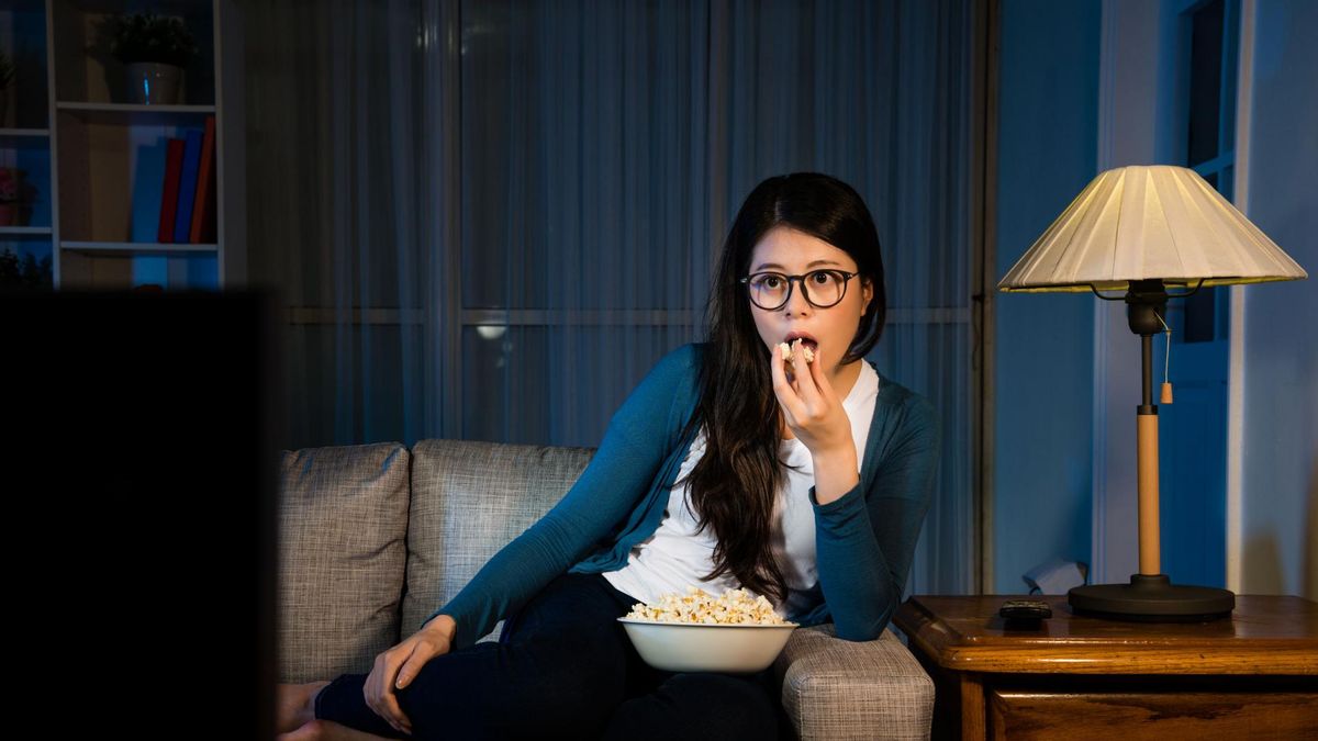 Zespół jedzenia nocnego to jedno z zaburzeń odżywiania.