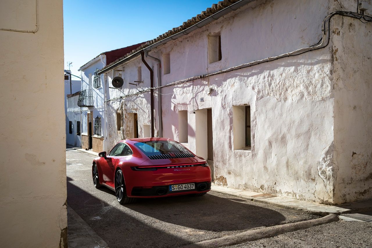 Porsche 911 Carrera 4S 992 (2019) (fot. Porsche)