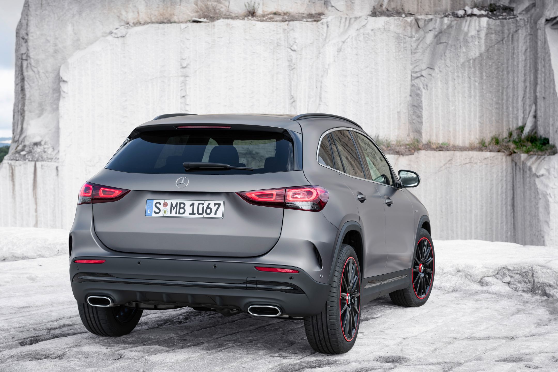 Stylistycznie bliżej mu do większych SUV-ów, niż do klasy A