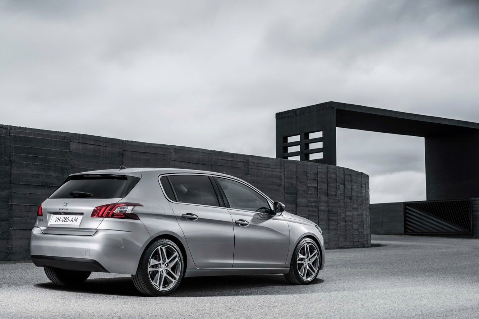 Nowy Peugeot 308 w obszernej galerii zdjęć 66