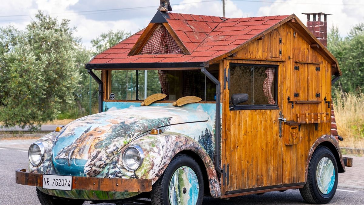 Połączenie auta z alpejską chatką to naprawdę ciekawy pomysł