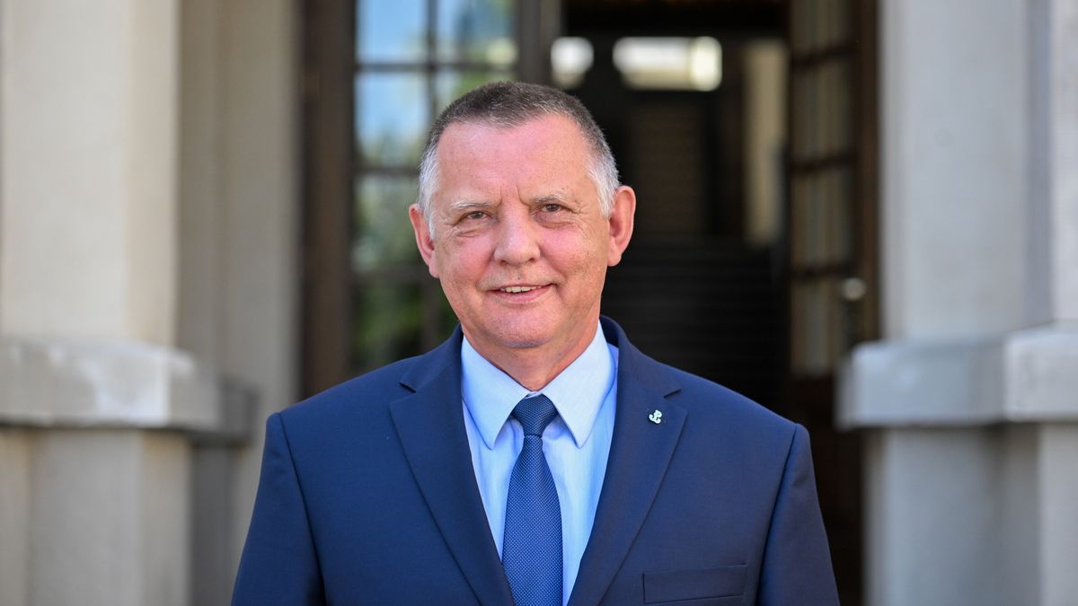 "Wydatkowaliśmy pieniądze bez większych zasad i reguł". Banaś znów uderza w były rząd