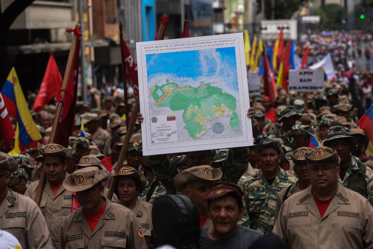 CARACAS, VENEZUELA - DECEMBER 8: Chavismo supporters march in support of President Maduro in the dispute with Guyana over the Essequibo territory, in Caracas, Venezuela on December 8, 2023. (Photo by Mariela Lopez/Anadolu via Getty Images)