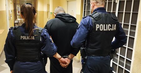 Ukradł prawie 2600 litrów paliwa. Miał przy sobie aż 43 karty