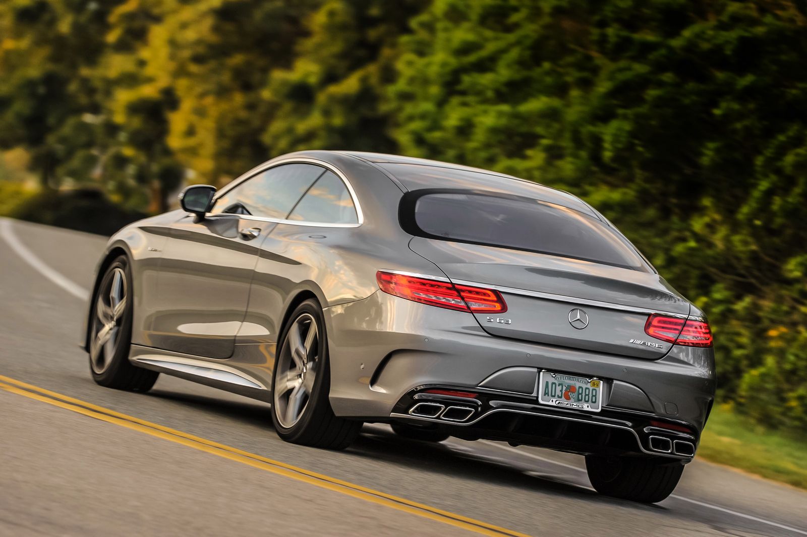 Mercedes-Benz S63 AMG i S550 Coupé w nowej galerii zdjęć 12