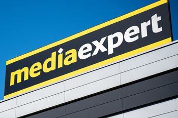 Media Expert mocno obniżył ceny. Telewizor za 2499 zł