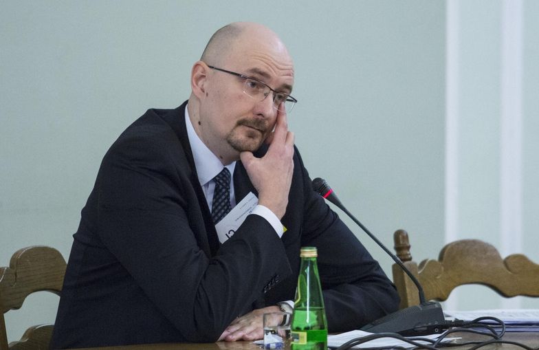 KNF sprawdza sytuację banków Czarneckiego. Komisja analizowała informacje od przedstawicieli zarządów
