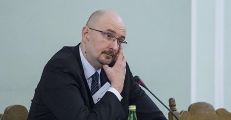 KNF sprawdza sytuację banków Czarneckiego. Komisja analizowała informacje od przedstawicieli zarządów