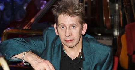 Stan zdrowia pogarsza się. Nagrał "najlepszą piosenkę świąteczną"