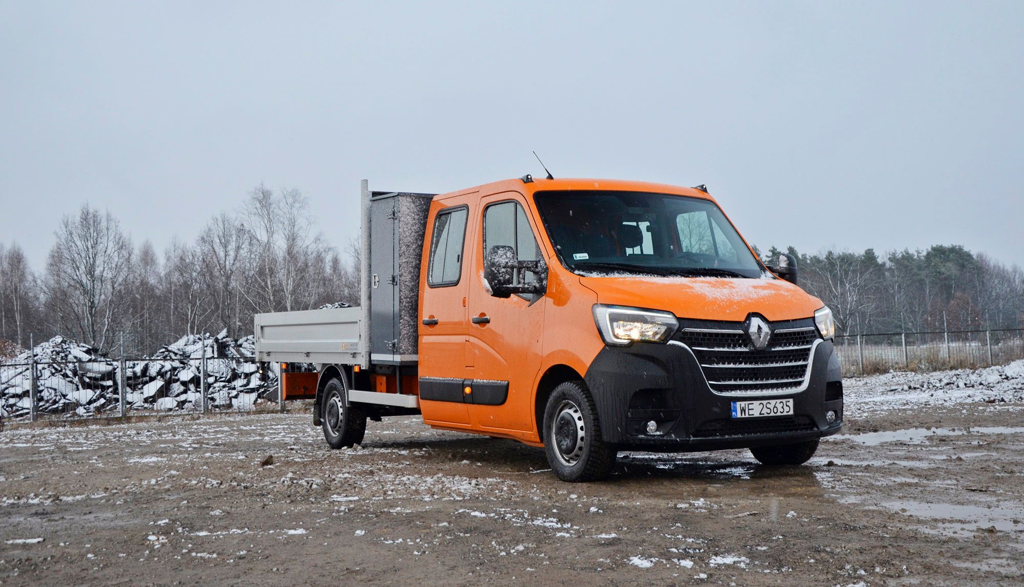 Renault Master z kabiną brygadową jest często kupowany i użytkowanym, choć nie w takiej konfiguracji jak testowy.