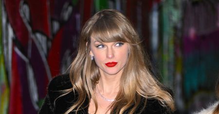 Taylor Swift w kurtce od polskiej projektantki. Tyle kosztuje w Polsce