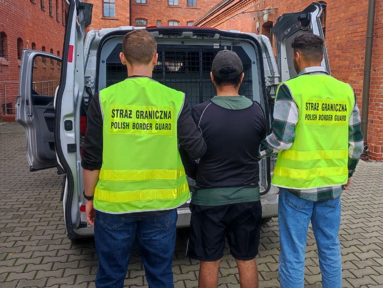 Kolumbijczyk pobił mężczyznę i groził mu śmiercią. Musi opuścić Polskę