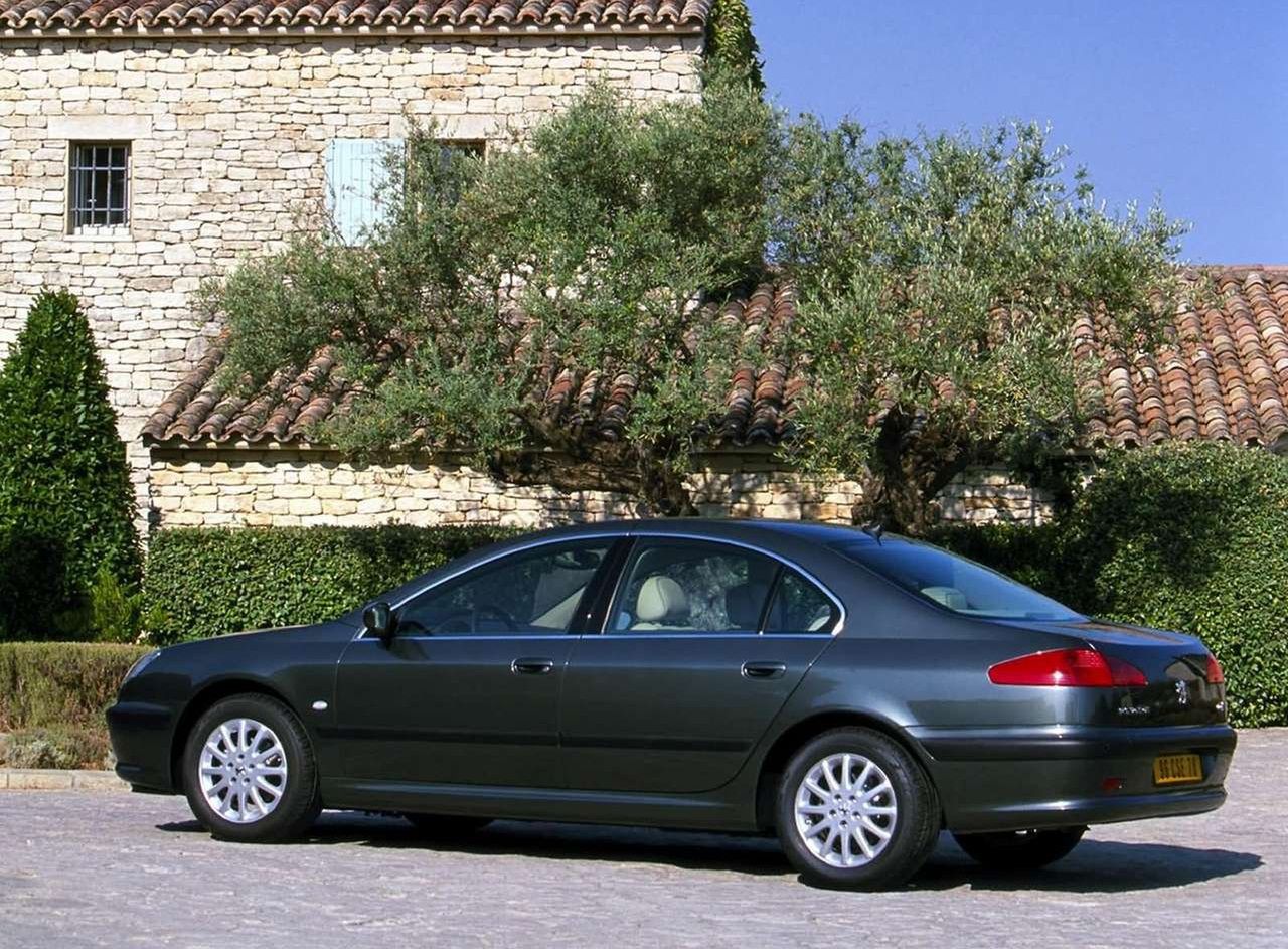 Peugeot 607