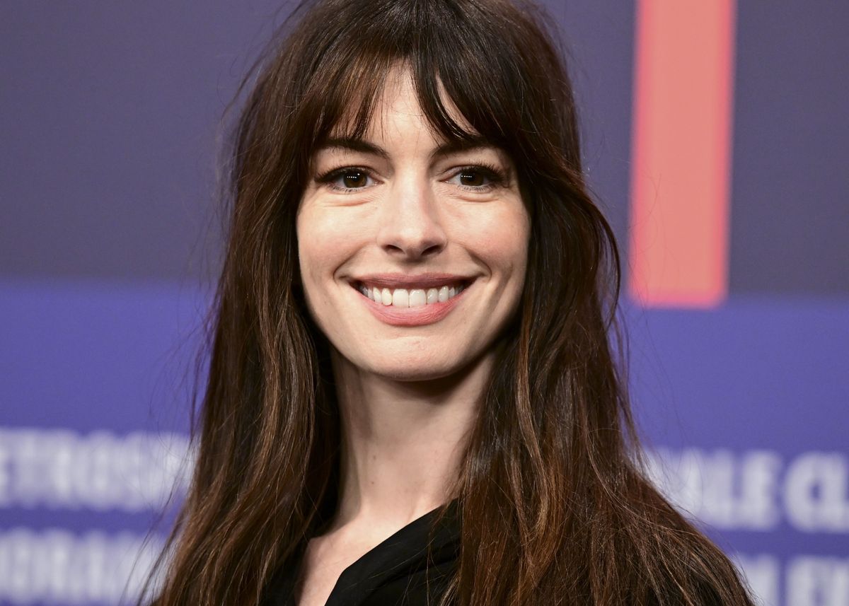 Jakie paznokcie nosi Anne Hathaway? 