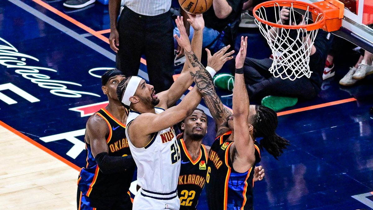 PAP/EPA / Na zdjęciu: mecz Oklahoma City Thunder - Denver Nuggets