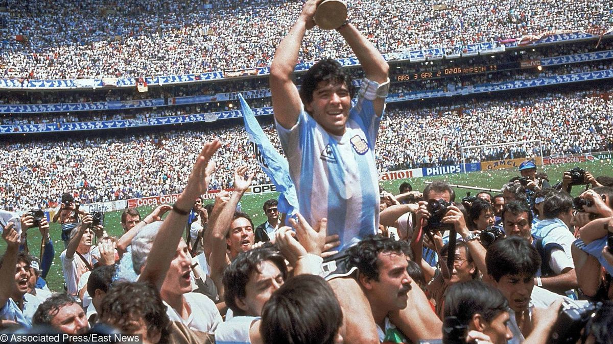 Zdjęcie okładkowe artykułu: East News / AP Photo/Carlo Fumagalli / Na zdjęciu: Diego Maradona