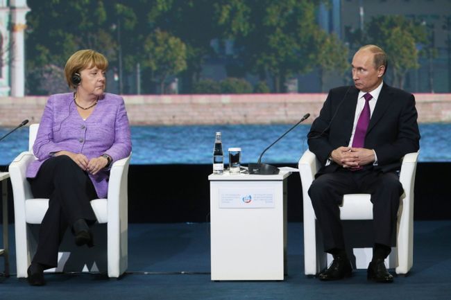 Putin nie zgadza się z Merkel. Trudna wizyta