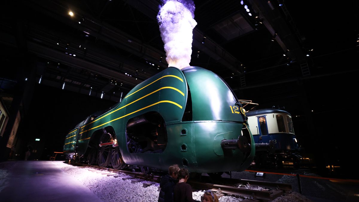 BRUSSELS, BELGIUM - NOVEMBER 11: Orient-Express carriages are being exhibited during "Orient-Express" exhibition to be opened for visitors until April 17, 2022 at  Train World in Brussels, Belgium on November 11, 2021. (Photo by Dursun Aydemir/Anadolu Agency via Getty Images)
