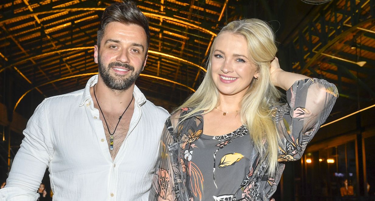 Barbara Kurdej-Szatan i Rafał Szatan: pocałunki i objęcia. Uczucie aktorów kwitnie na greckim Kos