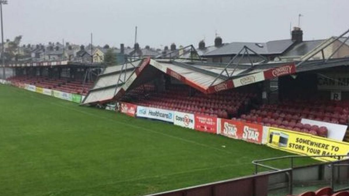 Na zdjęciu zniszczenia na stadionie Cork City