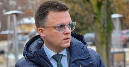 Sąsiedzi wygadali się. Oto prawdziwa twarz Szymona Hołowni