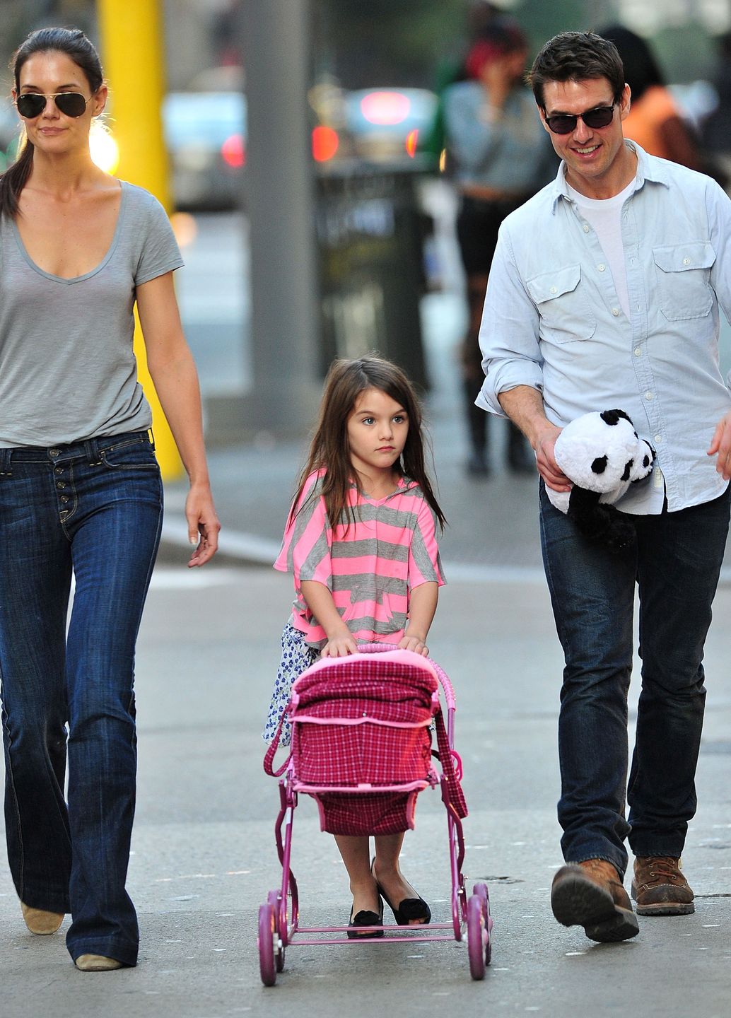 Suri Cruise, córka Katie Holmes i Toma Cruise'a świętuje 15. urodziny
