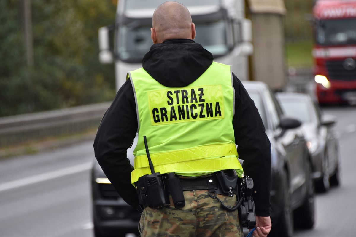 straż graniczna granica polska niemcy strażnik uchodźcy migranci