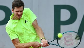 Turniej ATP w Halle. Hubert Hurkacz wycofał się z powodu kontuzji