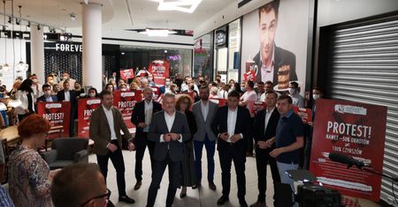 Ruch w galeriach nie wrócił do normy. "Obniżcie czynsze albo zbankrutujemy" - mówią kupcy