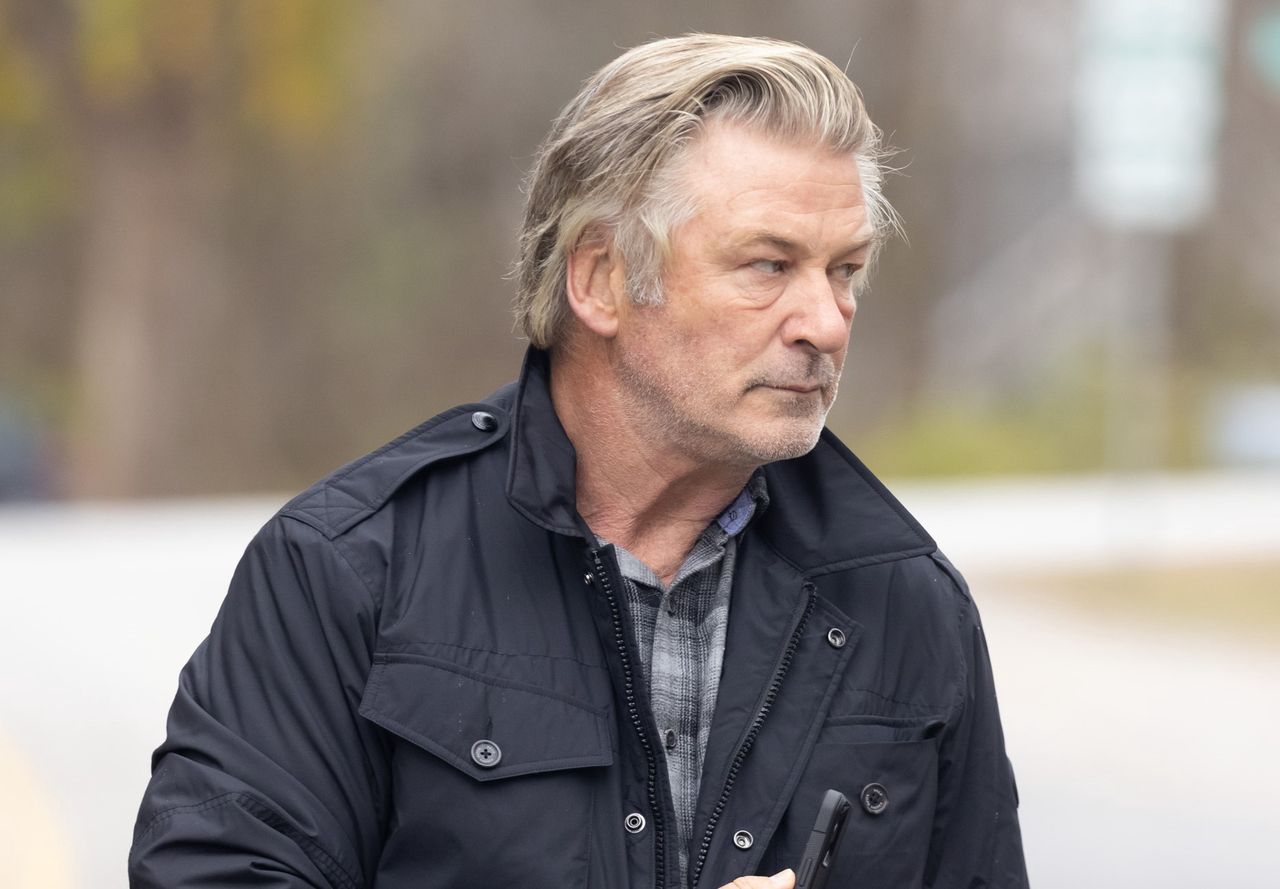 Broń na planie. Alec Baldwin proponuje rozwiązanie