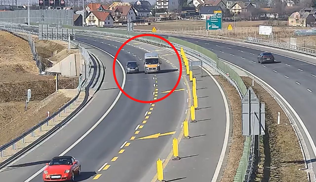 "Dziwne przypadki" audi A2 na S52. Pokazali nagrania