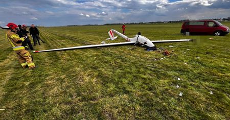 Szybowiec runął na ziemię. Pilot trafił do szpitala