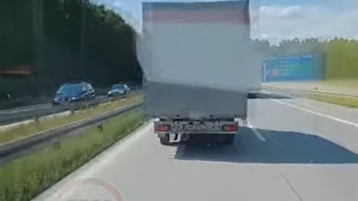 Ciężarówka blokowała przejazd karetce