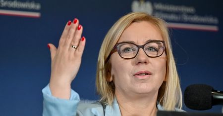 Zmiany w "Czystym Powietrzu". Hennig-Kloska: Robimy remont tego programu