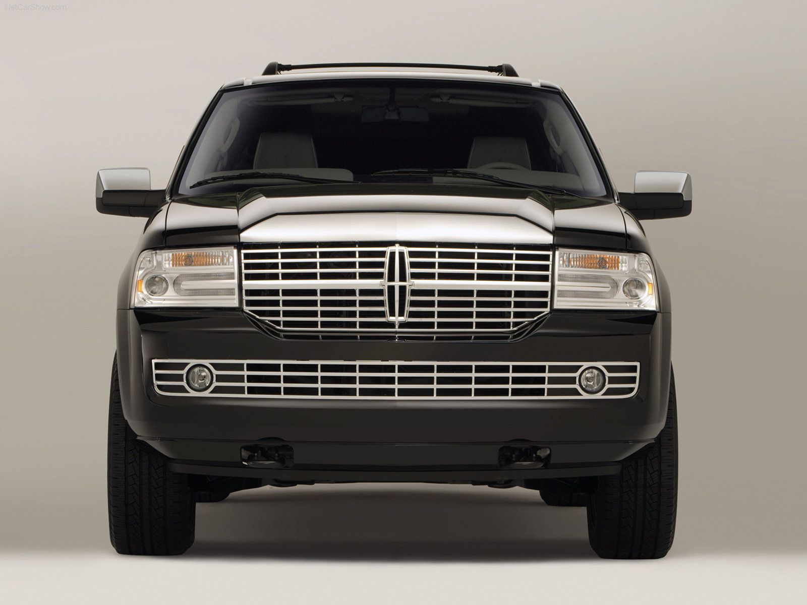 Lincoln Navigator 2