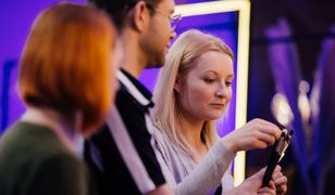 "Daj się odmienić": Samolotem do fryzjera. Zaskakująca metamorfoza