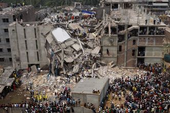 Bangladesz: 200 ofiar śmiertelnych zawalenia się budynku